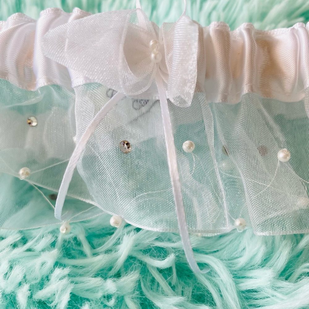 White Wedding Garter 6”